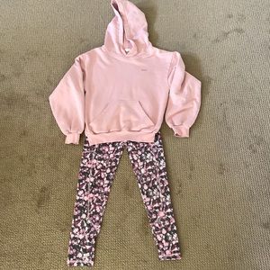 ⚡️SALE⚡️Leggings and Hoodie Set!